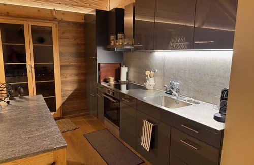 Zweisimmen Apartment | Beautiful apartment for 3 people with WIFI, balcony and pets allowed