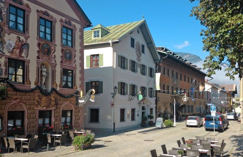 Farchant Apartment | Beautiful apartment for 2 people with WIFI, TV, terrace and parking