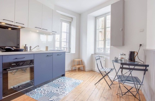 Cancale Apartment | Beautiful apartment for 6 people with WIFI, terrace and parking