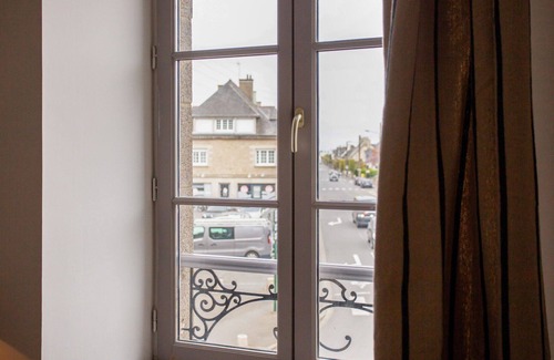 Cancale Apartment | Beautiful apartment for 6 people with WIFI, terrace and parking
