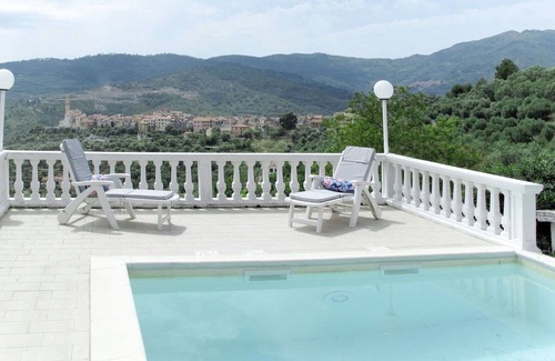 Torrazza Apartment | Beautiful apartment for 6 people with WIFI, pool, TV, patio, panoramic view and parking