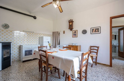 Penango Apartment | Beautiful apartment for 2 people with WIFI, TV, patio, panoramic view and parking