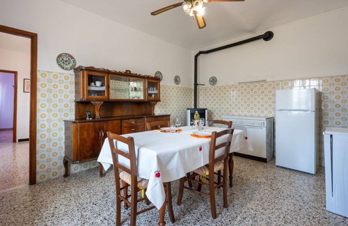 Penango Apartment | Beautiful apartment for 2 people with WIFI, TV, patio, panoramic view and parking