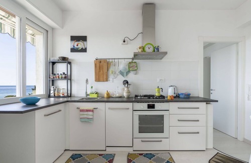 Bussana Apartment | Beautiful apartment for 4 guests with A/C, WIFI, balcony and parking