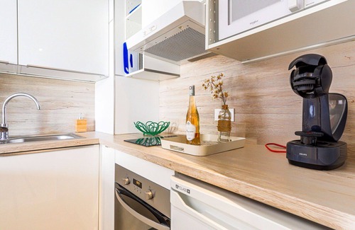 Cimiez Apartment | Beautiful apartment for 2 people with A/C, WIFI, TV, terrace, pets allowed and panoramic view