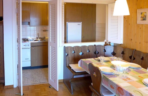 Randogne Apartment | Beautiful apartment for 4 guests with WIFI, TV, balcony and pets allowed