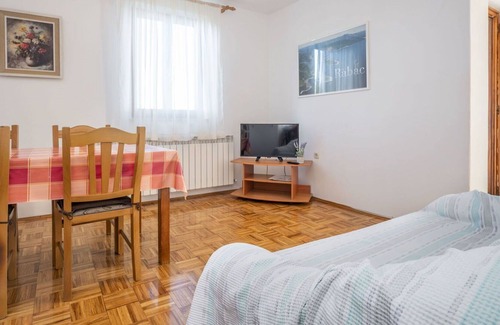 Sveta Marina Apartment | Beautiful apartment for 4 guests with WIFI, TV, terrace and parking