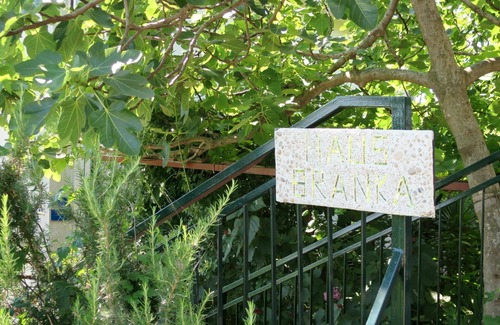 Mosenice Apartment | Beautiful apartment for 5 guests with A/C, WIFI, TV, terrace and parking