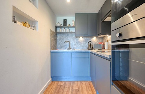 East Lewiston Apartment | Beautiful apartment for 2 guests with WIFI, TV, patio, panoramic view and parking