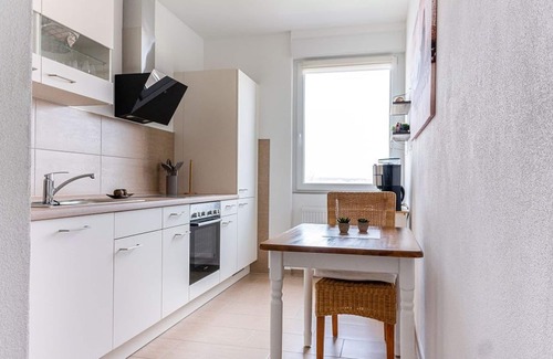 Landstuhl Apartment | Beautiful Apartment in Town Centre - Fewo