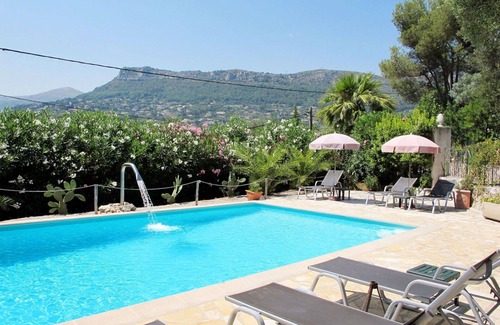 Vence Villa | Beautiful apartment in villa for 4 people with pool, WIFI, TV, terrace, pets allowed and parking