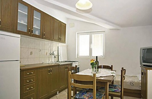 Jadrtovac Apartment | Beautiful apartment in Jadrtovac