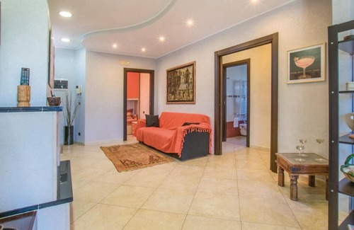 Municipio 1 Apartment | Beautiful Apartment in Bari With 3 Bedrooms and Wifi