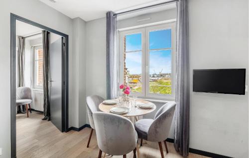 Rocabey - Alsace - Gare Apartment | Beautiful Apartment In Saint-Malo