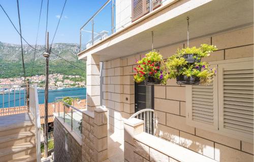 Sustjepan Apartment | Beautiful Apartment In Sustjepan