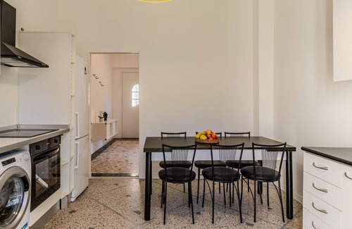 Dervio Villa | Beautiful apartment in villa for 6 guests with WIFI, A/C, TV, patio, pets allowed and parking