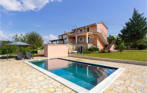 Cres Apartment | Beautiful Apartment In Malinska