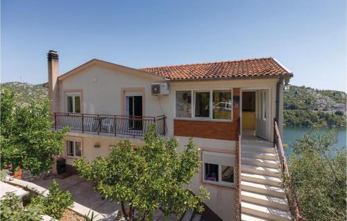 Ploce Apartment | Beautiful Apartment In Ploce With Kitchen