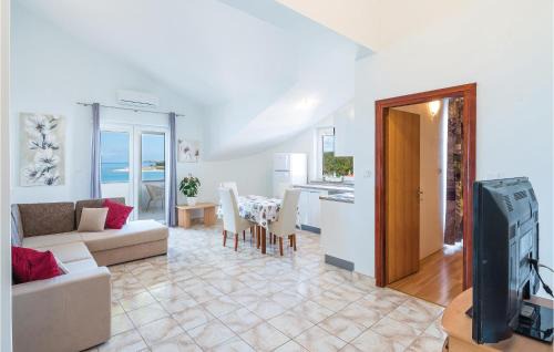 Povljana Apartment | Beautiful Apartment In Povljana