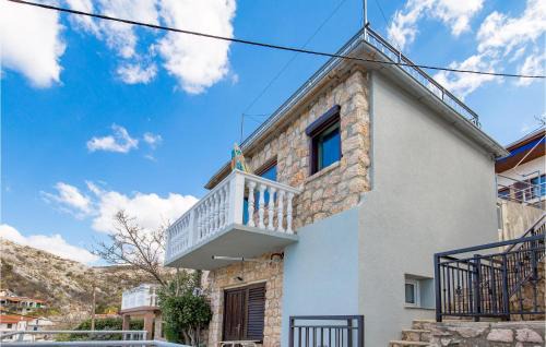Senj Apartment | Beautiful Apartment In Starigrad