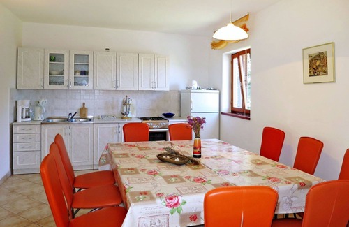Gondolici House | Beautiful apartment in villa for 10 people with WIFI, TV, terrace, pets allowed and parking