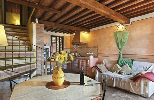 Buti Villa | Beautiful apartment in villa for 4 people with pool, WIFI, TV, patio, pets allowed and parking