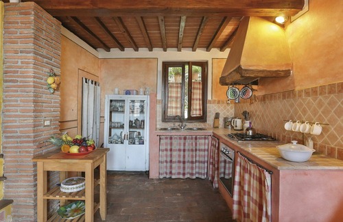 Buti Villa | Beautiful apartment in villa for 4 people with pool, WIFI, TV, patio, pets allowed and parking
