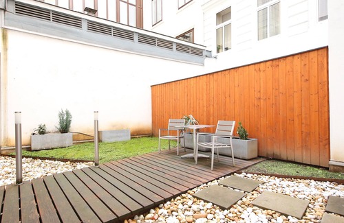 Roßau Apartment | Beautiful apartment in Vienna's heart 2A