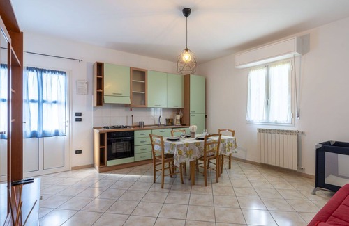 Gazzelli Apartment | Beautiful apartment for 12 people with WIFI, pool, balcony, pets allowed, panoramic view and par.
