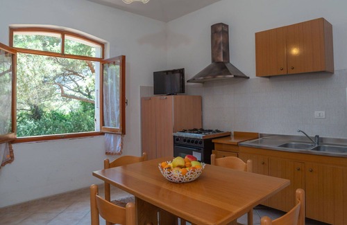 San Pietro a Mare Apartment | Beautiful apartment for 4 people with A/C, WIFI, TV, patio, pets allowed and parking