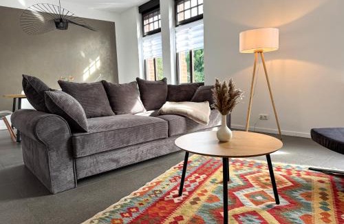 Rhein-Erft-Kreis District Apartment | Beautiful Apartment Köln 15 Min to Phantasialand