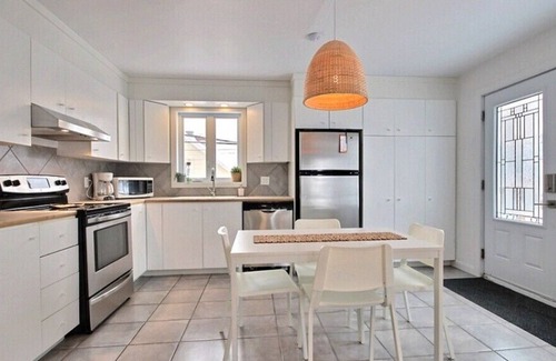 Village-des-Hurons Apartment | Beautiful apartment less than 15 minutes from Quebec