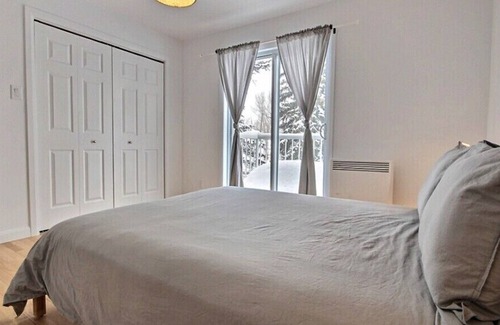 Village-des-Hurons Apartment | Beautiful apartment less than 15 minutes from Quebec