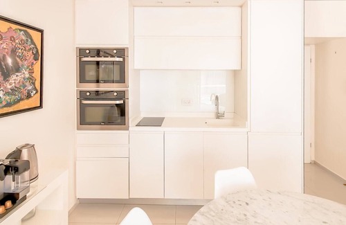 Herzliya Pituach Apartment | Beautiful Apartment Near Beach H1