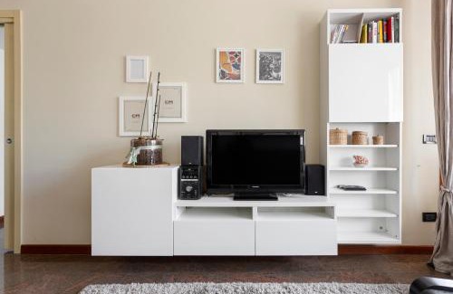Portello Apartment | Beautiful Apartment next to Sempione and City Life - Viale Teodorico