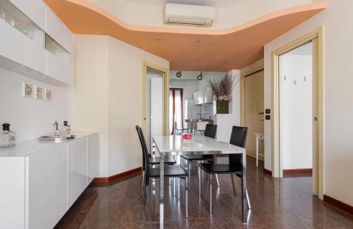 Portello Apartment | Beautiful Apartment next to Sempione and City Life - Viale Teodorico