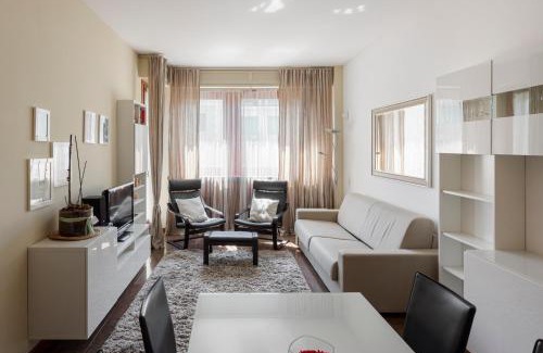 Portello Apartment | Beautiful Apartment next to Sempione and City Life - Viale Teodorico