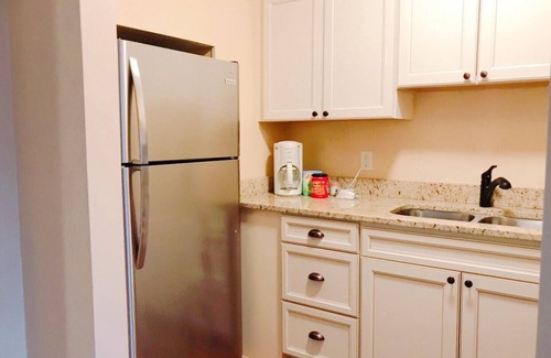 Greensboro Apartment | Beautiful apartment in Historic downtown location close to everything !