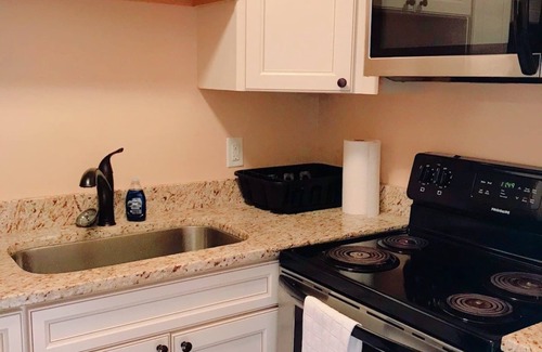Greensboro Apartment | Beautiful apartment perfect for long term stays!