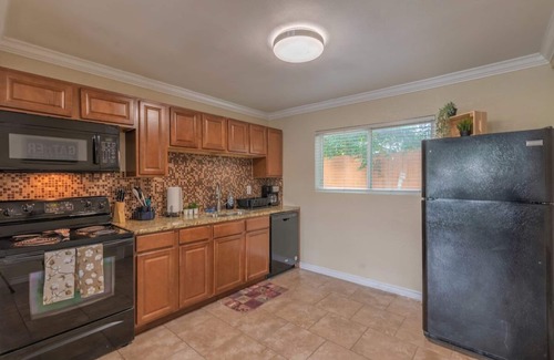 Mahncke Park Apartment | Beautiful Apartment @ The Botanical Gardens #4