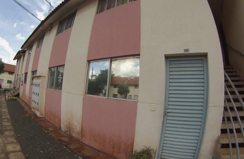 Maringa RV Rental | Beautiful apartment with parking space