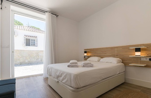 Brena y Marismas de Barbate Natural Park Apartment | Beautiful apartment with outdoor pool, located very close to beautiful nature and only 3 km from the