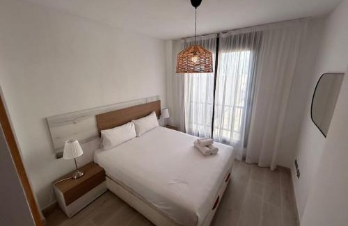 Rejas Apartment | Beautiful apartment with pool and padel - Belfast