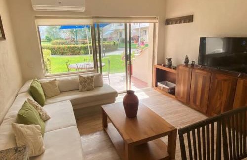 Ixtapa Apartment | Beautiful Apt. w/Pool and Direct Beach Access