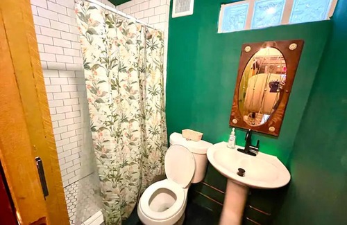 Midtown House | BEAUTIFUL ART VILLA at EXCLUSIVE BOHO HOUSE BAR