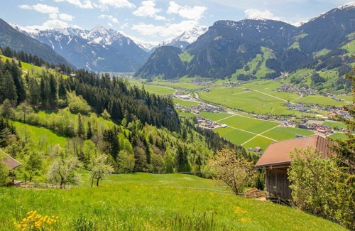 Ramsau im Zillertal House | Beautiful private villa for 21 guests with WIFI, TV, balcony, pets allowed and parking