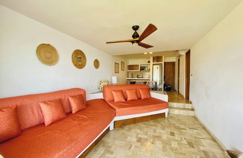 Ixtapa Resort | Beautiful Beachfront Residence with Stunning Ocean Views!