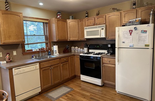 Beach Haven Terrace House | Beautiful Beach Haven Terrace Home - Close to Beach, Bay and Restaurants!