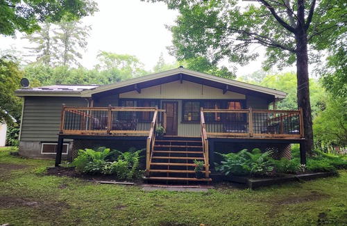Bala House | Beautiful Bala Bungalow minutes to all Bala has to offer!