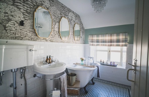 Branston House | Beautiful barn conversion; cosy quality in this romantic Lincolnshire retreat.